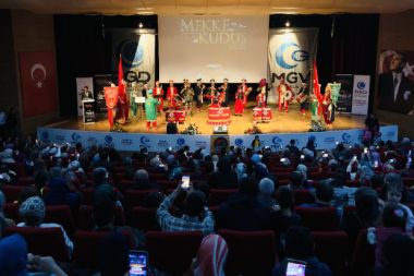 ''Mekke'nin Fethi ve Kudüs Gecesi'' programları düzenlendi