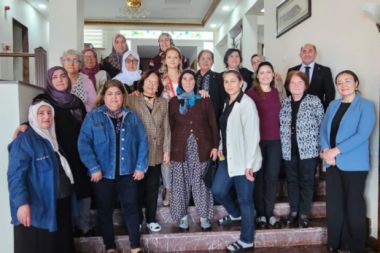 Ebru Şahin şehit aileleri ile buluşmaya devam ediyor