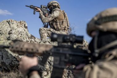 Irak ve Suriye’nin kuzeyinde 15 terörist etkisiz hale getirildi