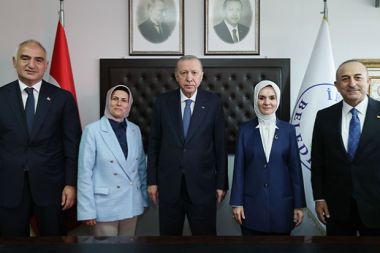 Cumhurbaşkanı Erdoğan’dan İbradı Belediyesine ziyaret