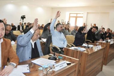 Başkan “olur” dedi, CHP “hayır” dedi: Saniye Caran “taş” kesildi