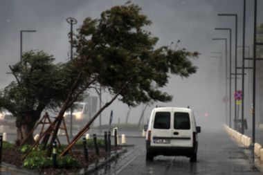AFAD’dan Antalya’ya fırtına uyarısı