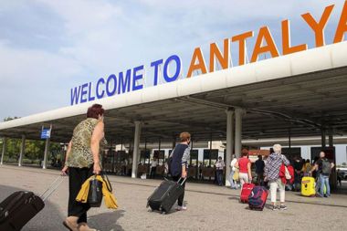 Antalya Havalimanı’nda ocak ayında 996.402 yolcuya hizmet verildi