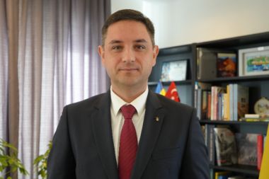 Ukrayna Antalya Konsolosundan Türk halkına övgü