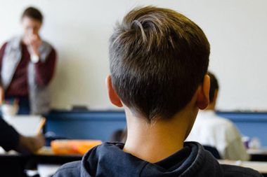 4 Yunan adasında eğitime bir hafta daha ara verildi