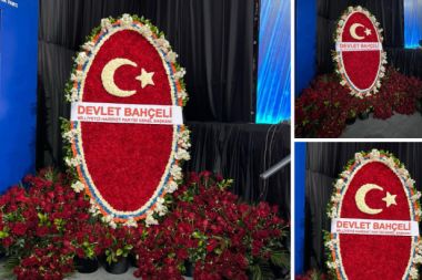 Bahçeli'den AK Parti'nin büyük kongresine hediye