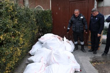 Antalya'da 1,5 ton büyükbaş hayvan karaciğerine el konuldu