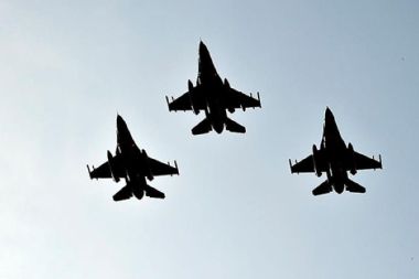Filipinler’de savaş uçağı tatbikat esnasında kayboldu