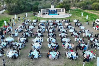 Akdeniz Üniversitesi kampüsünde iftar