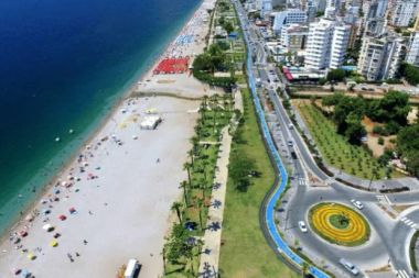 Sahilden transit geçiş durduruldu