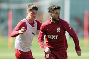 Galatasaray dev derbiye hazırlanıyor