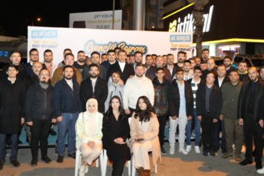 AK Parti Antalya İl Gençlik kollarından vefa sahuru