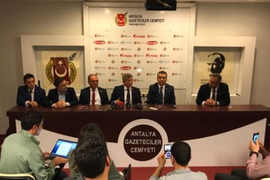 Davutoğlu’dan ‘şefkat’ çağrısı