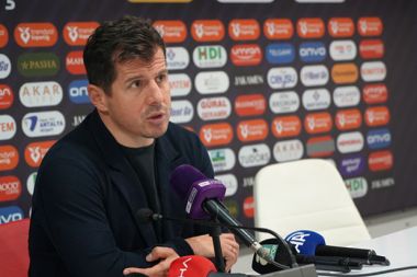 Emre Belözoğlu: 7-8 puan daha almamız gerekiyor