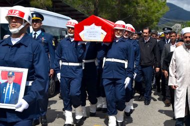 Kıbrıs gazisinin cenazesi defnedildi