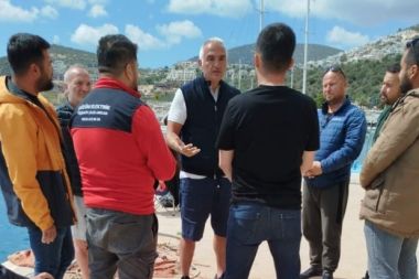 Bakan Ersoy Antalya’da mesaide