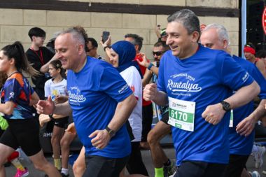 Runtalya maratonu Antalya'da başladı