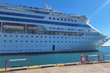 Astoria Grande isimli kruvaziyer Antalya'da