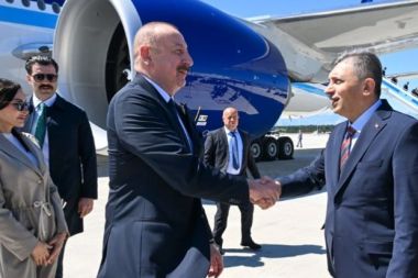 Aliyev Antalya’da