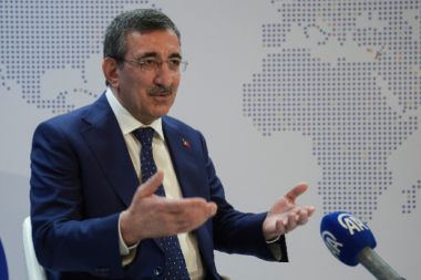 Cumhurbaşkanı Yardımcısı Yılmaz, dünyadaki ekonomik rekabeti değerlendirdi