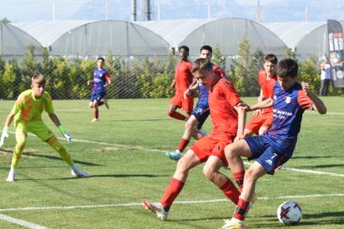 Futbolda Selectum Junior World Cup mücadele başladı