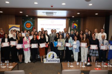 Kumluca'da eTwinning Projesi kapsamında ödül töreni düzenlendi