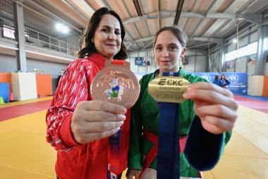 Avrupa şampiyonu kuraş sporcusu Ayşenaz Tosun, hedef büyüttü