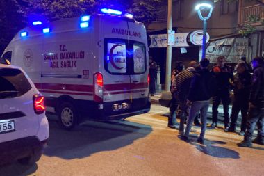 Burdur’da iki grup arasında çıkan kavgada 1 kişi bıçaklandı