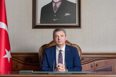 Vali Şahin’den 23 Nisan mesajı