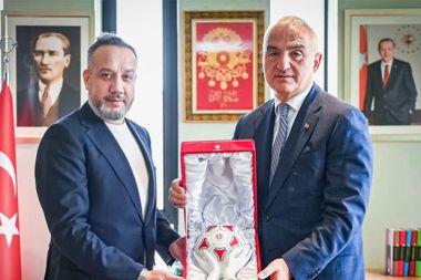 Bakan Ersoy, Antalyaspor için harekete geçti