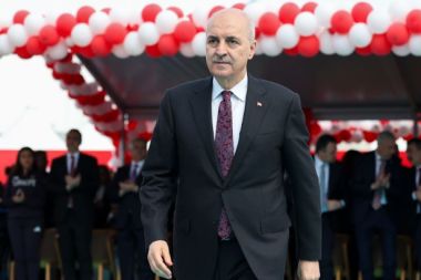 Kurtulmuş’tan 23 Nisan Ulusal Egemenlik ve Çocuk Bayramı mesajı