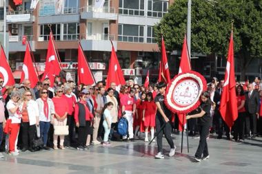 Antalya’da 23 Nisan kutlamaları başladı