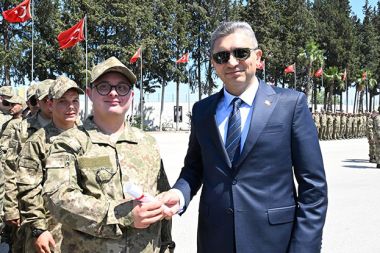 Vali Şahin, 52 özel bireyin coşkusuna ortak oldu