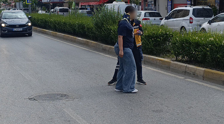 15 yaşındaki çocuk, motosikletin çarpması sonucu yaralandı