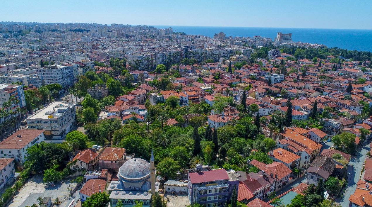 Antalya konut satışında zirve takibinde