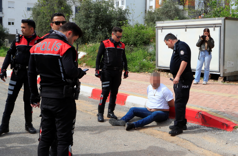 Antalya’da 15 kilometrelik kovalamaca: Kaçan sürücü yakalandı