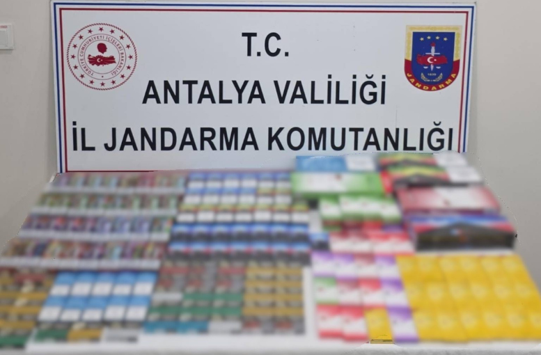 Antalya'da iş yerine kaçak sigara baskını