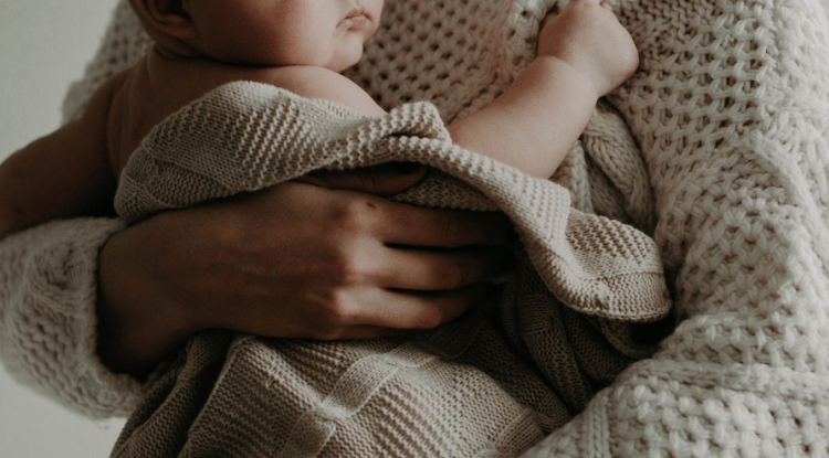 Aralık ayı doğum yardımı ödemeleri annelerin hesaplarına yatırıldı