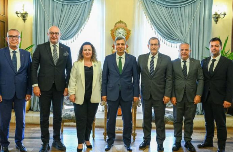ATSO’dan Vali Şahin’e Ziyaret