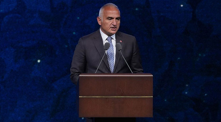 Bakan Ersoy: Türkçemizin gücünü ve zenginliğini gururla yaşatıyoruz