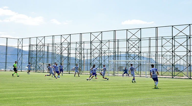 Burdur'da Üniversitelerarası Futbol Süper Ligi başladı