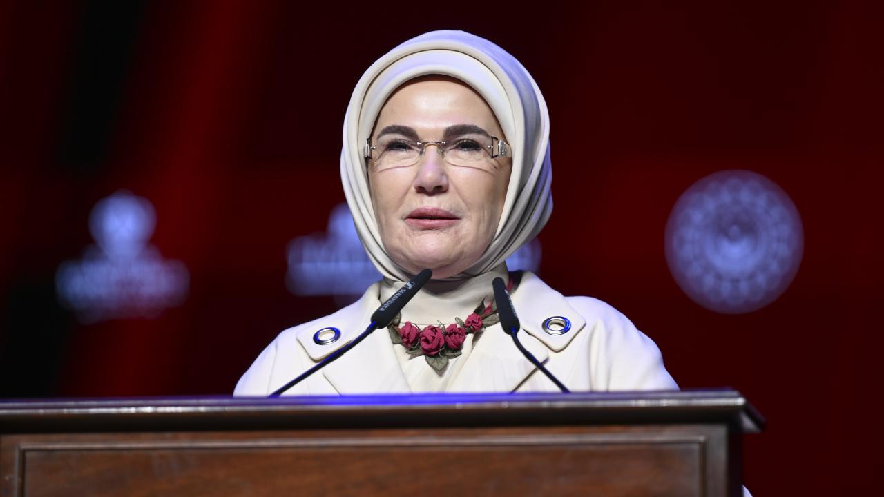 Emine Erdoğan'dan Uluslararası Aile Günü'ne ilişkin paylaşım