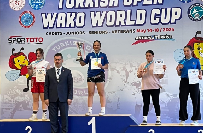 Kick Boks Dünya Kupası'nın şampiyonu: Durdane Huy