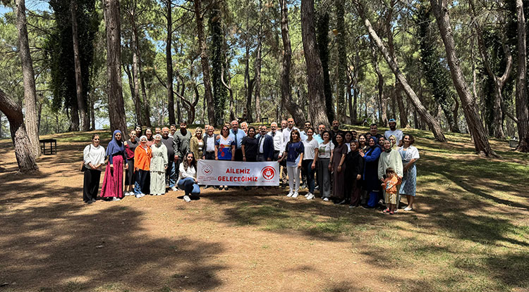 Kumluca'da "Aile Yılı" dolayısıyla piknik düzenlendi