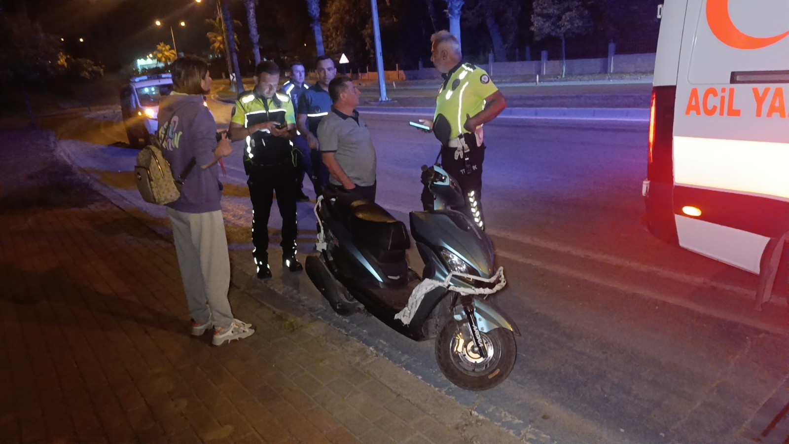 Manavgat'ta elektrikli bisiklet devrildi