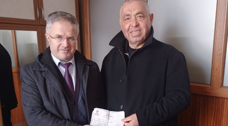 Umre parasını depremzedelere bağışladı