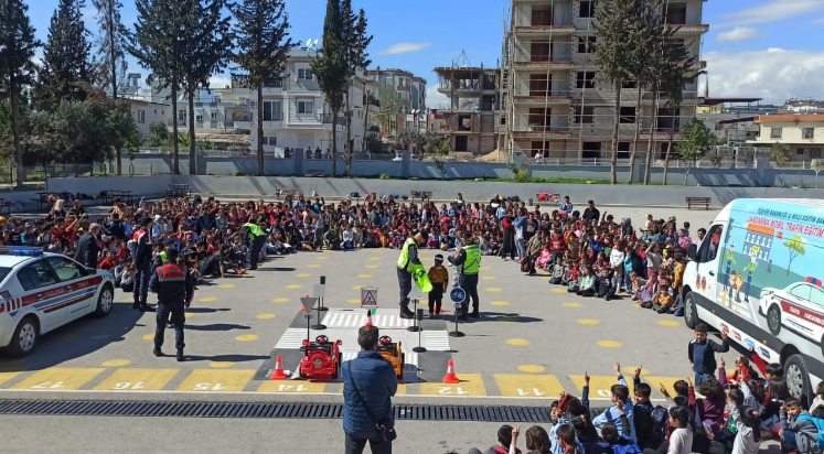 Öğrencilere trafik eğitim semineri