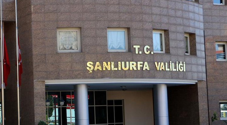 Vali adına sahte hesap açıp okulları tatil ettiler