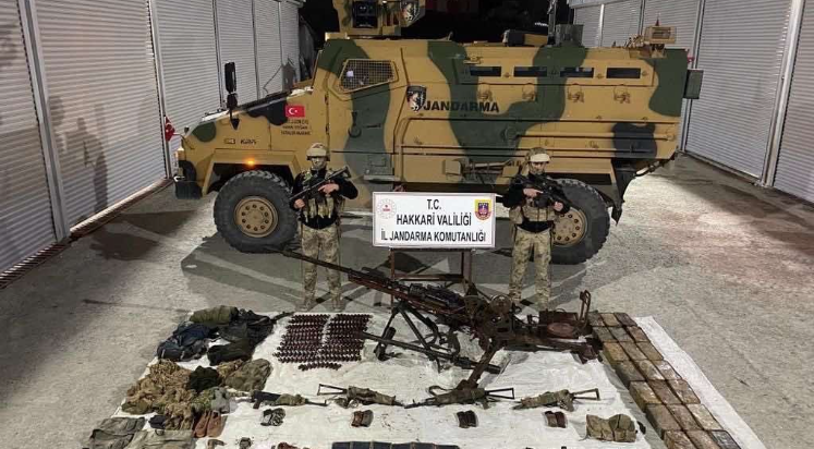 Hakkari’de 4 terörist etkisiz!