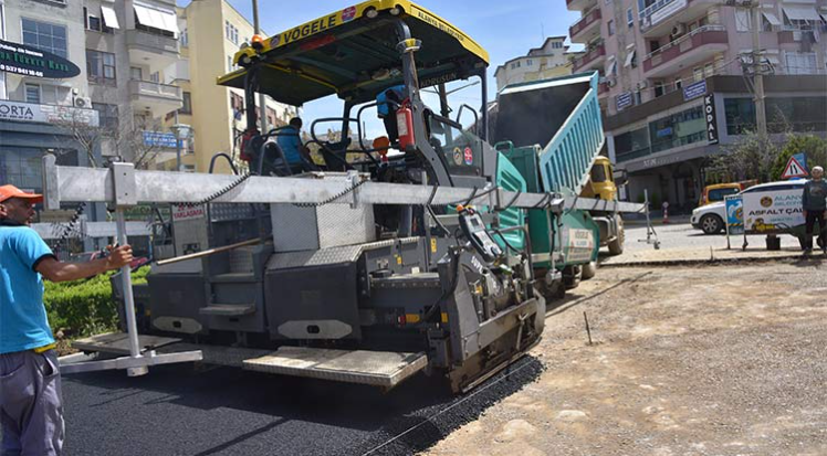Alanya’da asfalt yenileme çalışmalarında sona gelindi